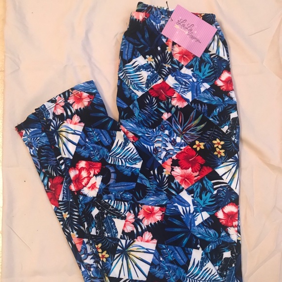LaLa Leggings Pants - LaLa Leggings One Size Hawaiian Leggings LaLa Leggings Pants - LaLa Leggings One Size Hawaiian Leggings